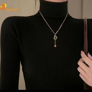 Chic Dior Inspired Rose Gold Necklace. Stainless steel